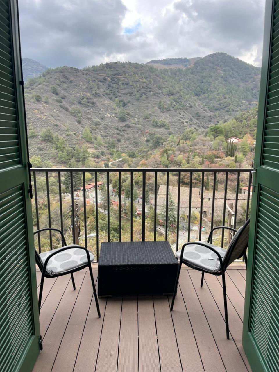 Aparthotel Theoxenia à Kalopanagiotis Extérieur photo